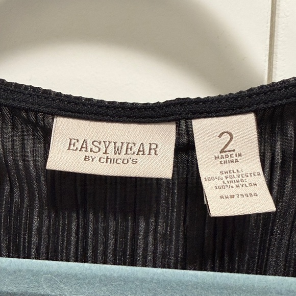 CHICO’S Blouse in Black Layered Sleeveless Blouse - Size 12/Large - Picture 2 of 7